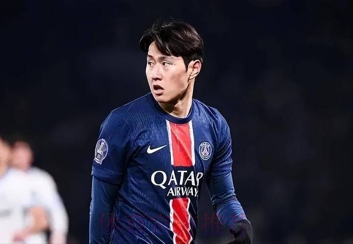 韩媒炮轰巴尔韦德铲抢李刚仁+挥拳挑衅-球迷不满